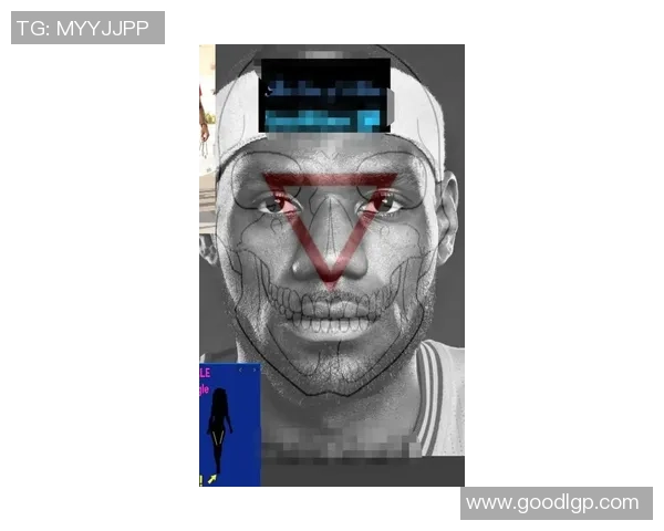 足球明星模仿詹姆斯经典动作展现跨界魅力与运动精神 足球明星模仿詹姆斯经典动作展现跨界魅力与运动精神