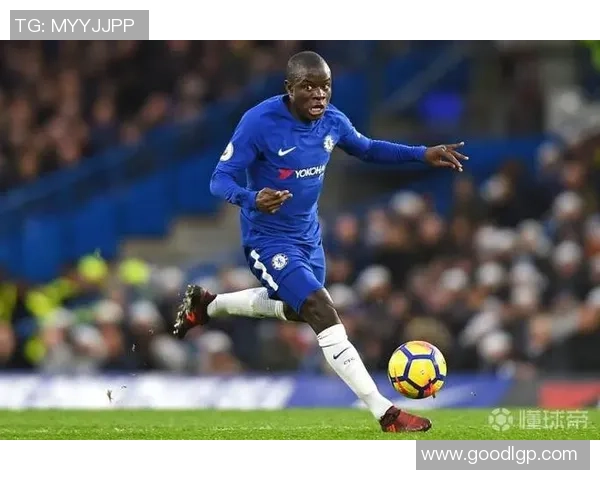 重庆足球队盯防战术解析与球队表现的深度剖析 重庆足球队盯防战术解析与球队表现的深度剖析